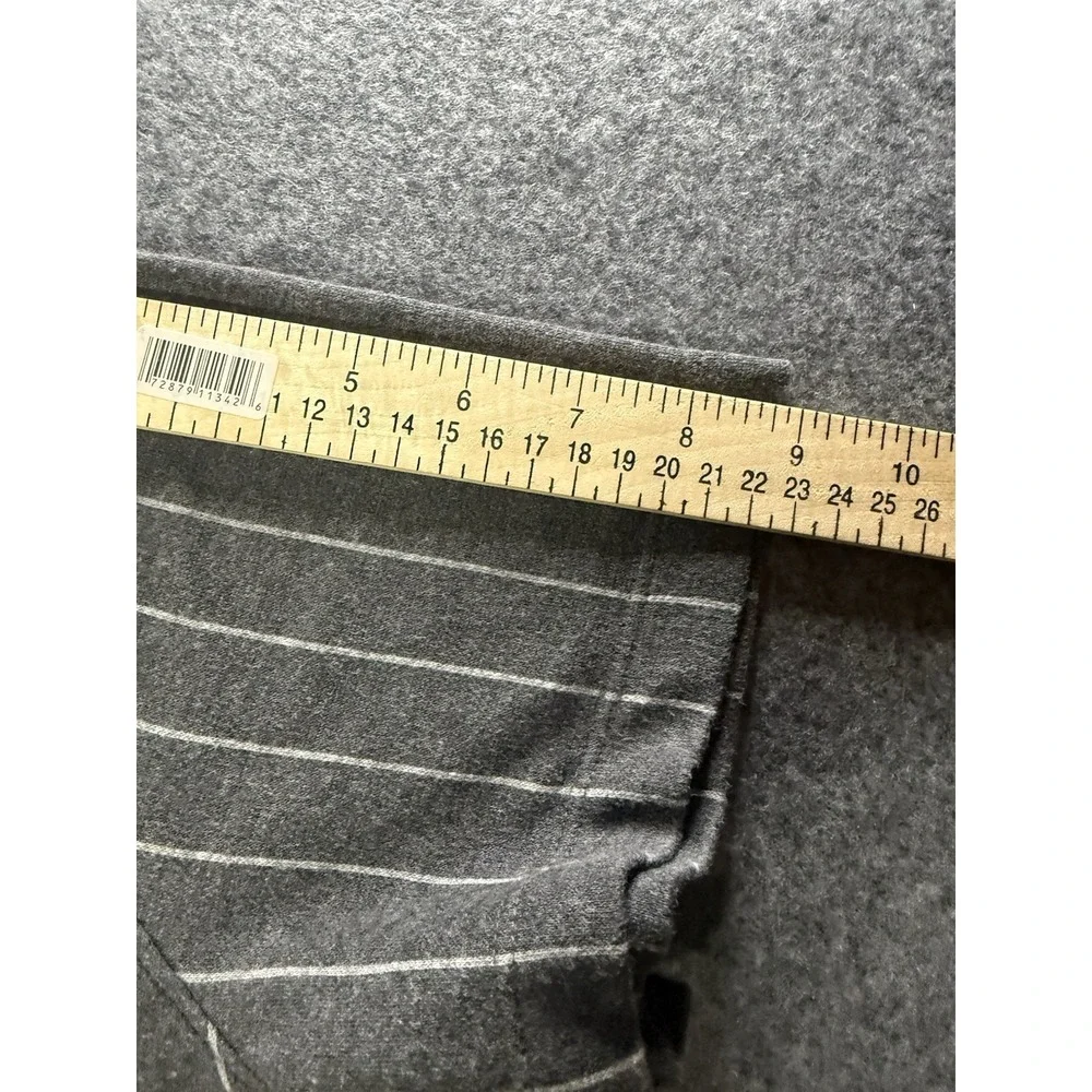 Banana‎ Republic Men's XL Gray Pinstripe Short Sleeve Polo Shirt